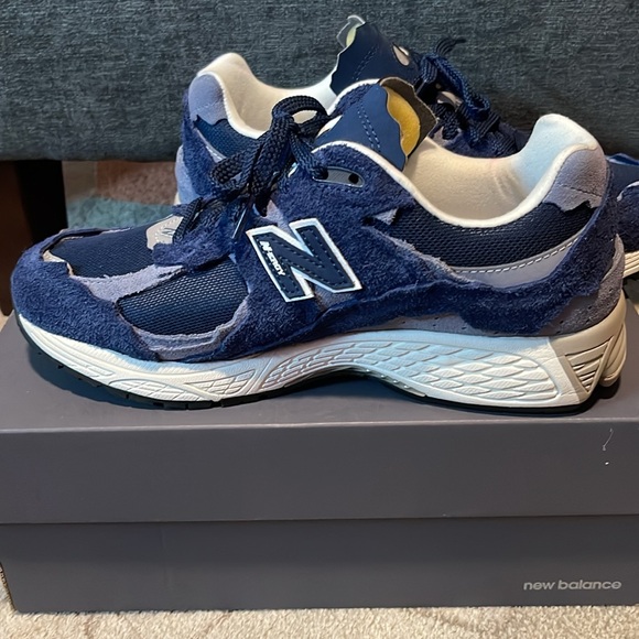 New Balance 2002R - Picture 3 of 11